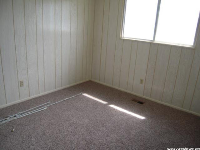 5282 S 5500 W, Hooper, UT 84315 — photo 4