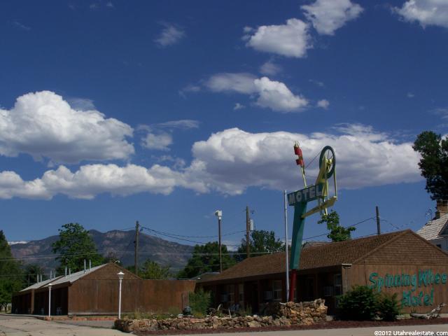 75 S Main St, Fillmore, UT 84631 — photo 2