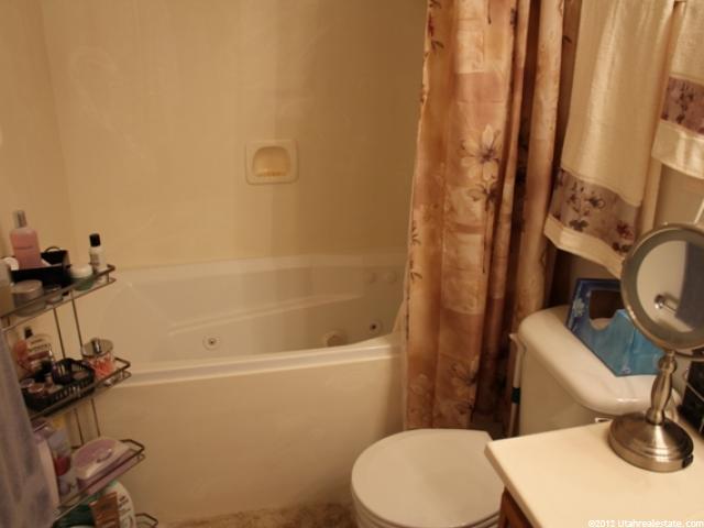1235 N 100 E, Harrisville, UT 84404 — photo 8