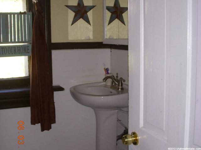 411 E 200 S, Nephi, UT 84648 — photo 8