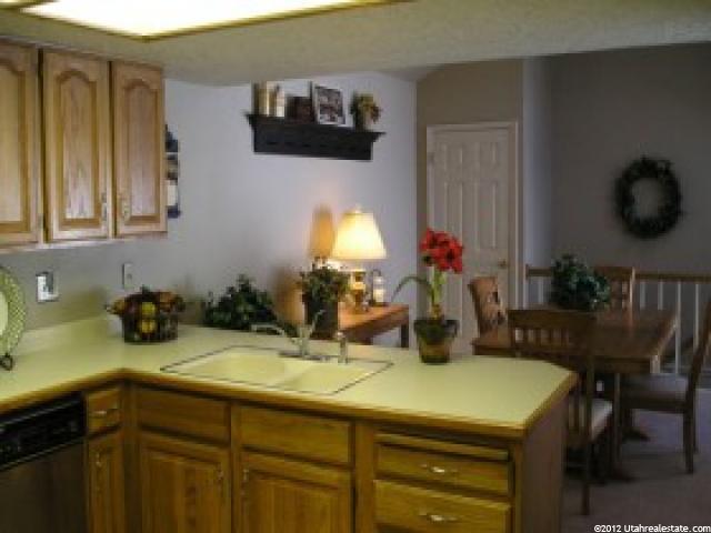 6941 S 825 E, Midvale, UT 84047 — photo 9