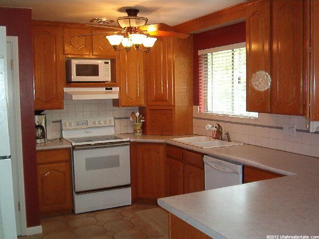 8383 S Hill Haven Dr E, Sandy, UT 84093 — photo 4