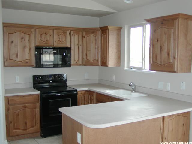 8348 W Alpha Dr, Magna, UT 84044 — photo 5