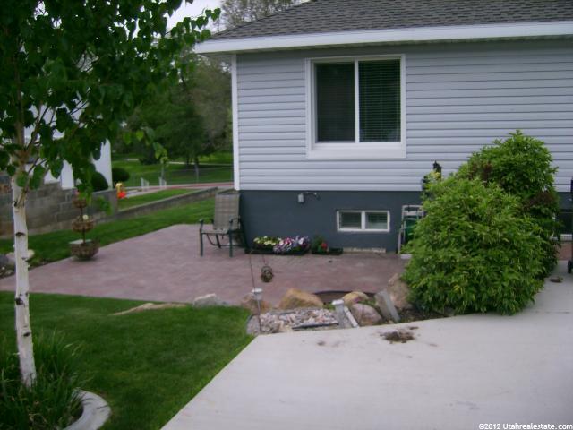 103 E Park St S, Copperton, UT 84006 — photo 7