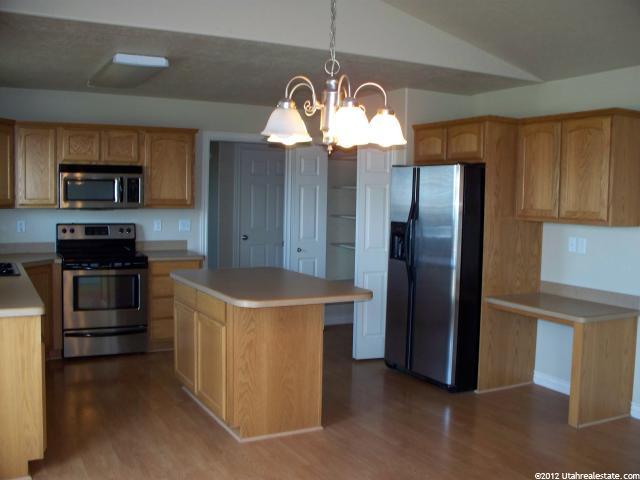 1272 S 4050 W, Syracuse, UT 84075 — photo 8