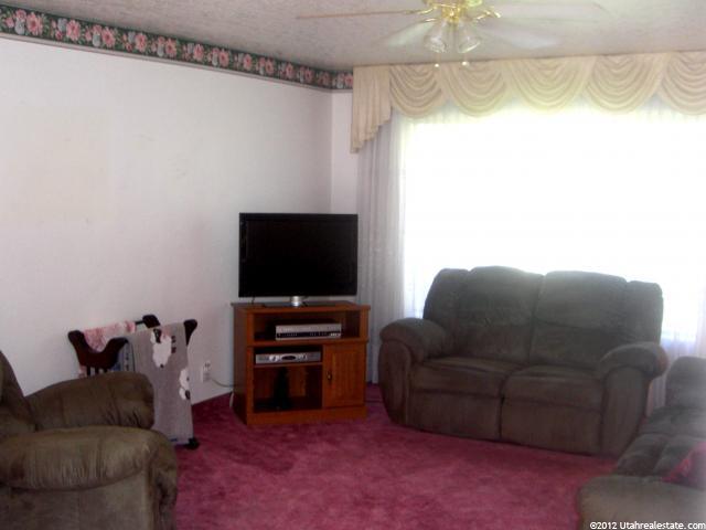 180 Apple Dr, Hyrum, UT 84319 — photo 2