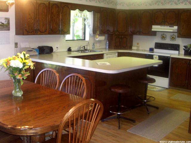 180 Apple Dr, Hyrum, UT 84319 — photo 4