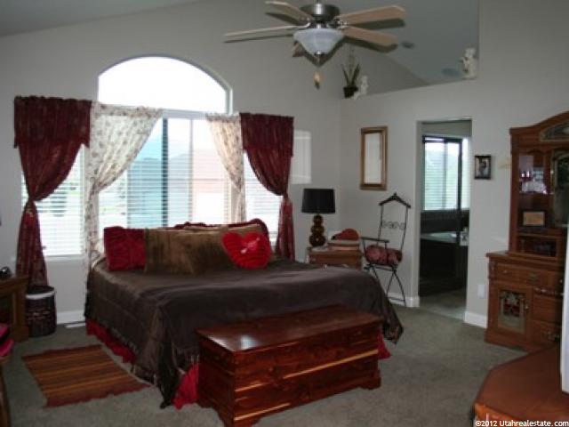 434 N 3200 W, Layton, UT 84041 — photo 6