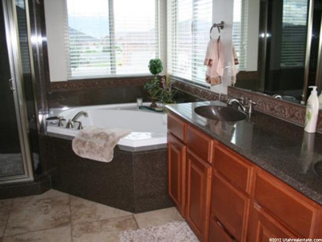 434 N 3200 W, Layton, UT 84041 — photo 7
