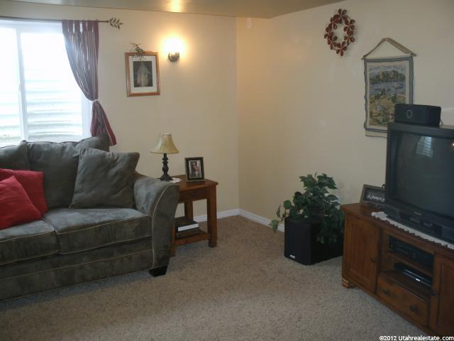 2139 W 1570 N, Clinton, UT 84015 — photo 4