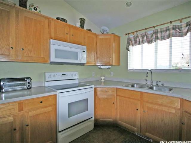 210 S 900 W, Tremonton, UT 84337 — photo 5