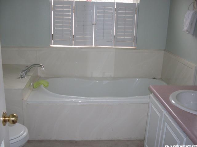 363 S 675 E, Hyrum, UT 84319 — photo 7