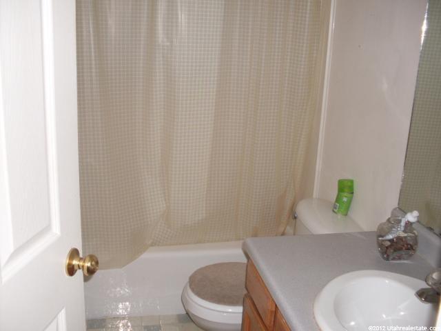 363 S 675 E, Hyrum, UT 84319 — photo 8