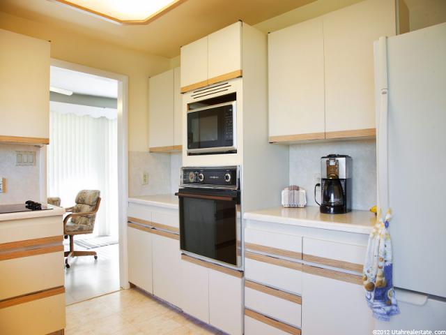 1277 N 850 E, Bountiful, UT 84010 — photo 9