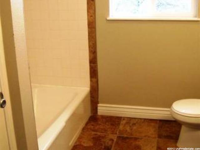 541 W 2475 N, Layton, UT 84041 — photo 11