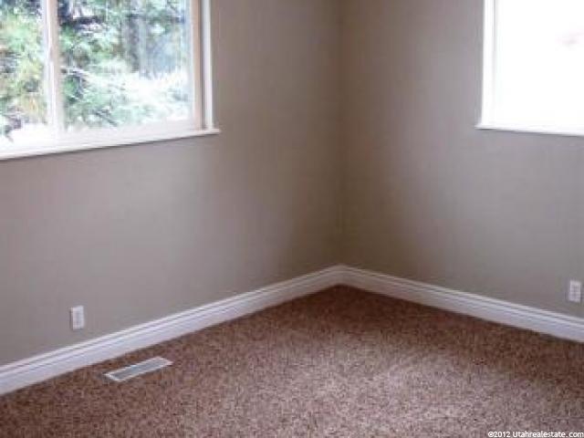 541 W 2475 N, Layton, UT 84041 — photo 9