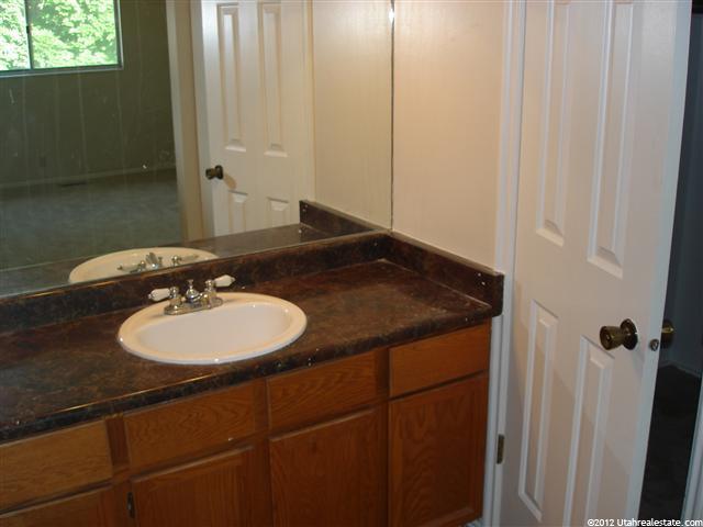 2684 N 1575 E, Layton, UT 84040 — photo 8