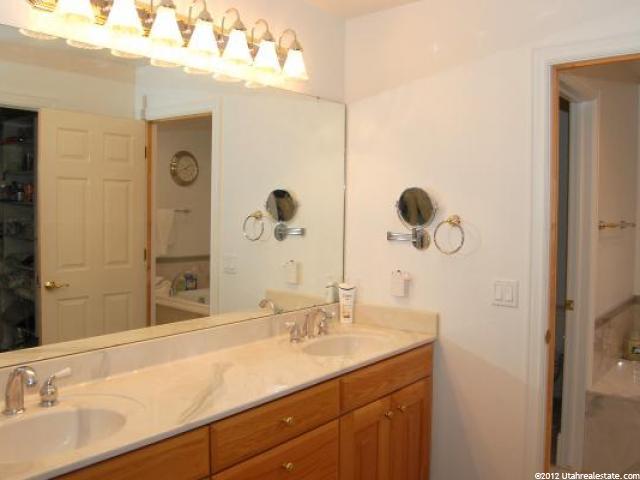 62 Hillsborough Dr, Pleasant View, UT 84414 — photo 5