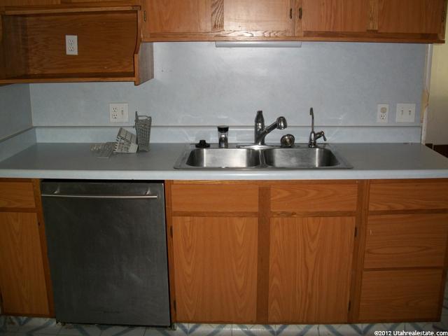 172 N Hawthorne, Layton, UT 84041 — photo 7