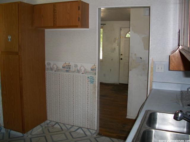 172 N Hawthorne, Layton, UT 84041 — photo 8