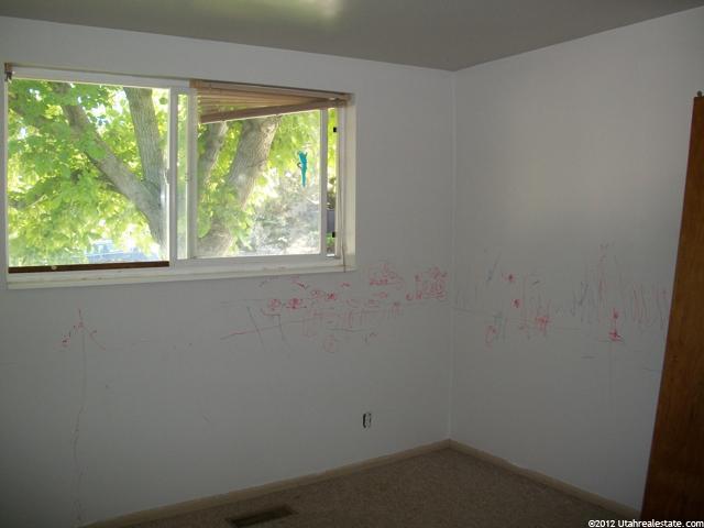 172 N Hawthorne, Layton, UT 84041 — photo 10