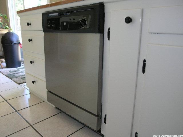 108 E 1700 S, Bountiful, UT 84010 — photo 9