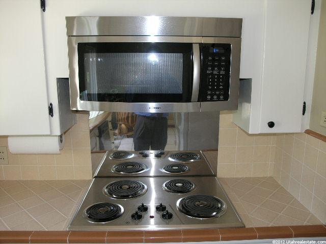 108 E 1700 S, Bountiful, UT 84010 — photo 10
