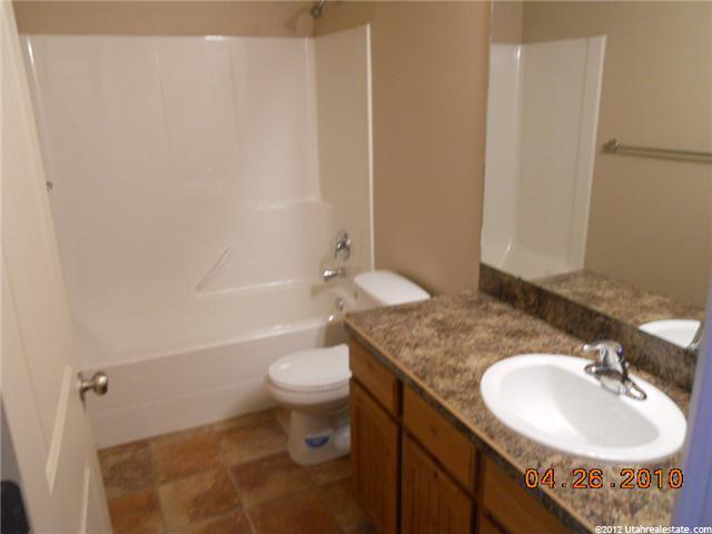 325 E 2275 N #17, North Ogden, UT 84414 — photo 7
