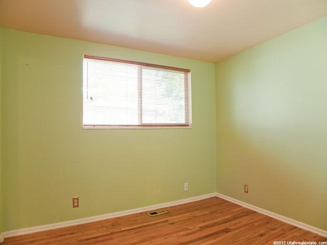 899 E Carnation Dr, Sandy, UT 84094 — photo 9