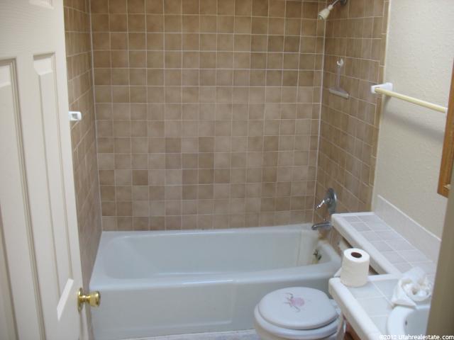 787 W 4050 S, Bountiful, UT 84010 — photo 5