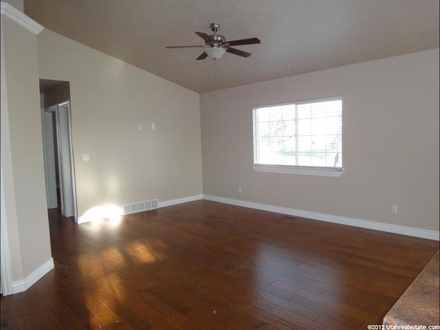 1211 W 1075 N, Clinton, UT 84015 — photo 10