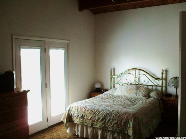 1642 E Victory Ln, Ogden, UT 84404 — photo 6