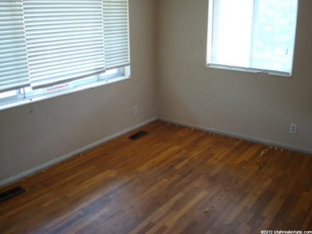4662 S 2575 W, Roy, UT 84067 — photo 2