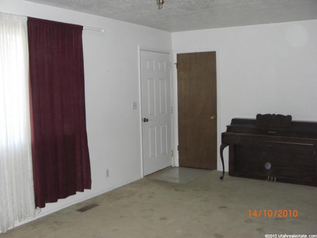 576 E 350 S, Hyrum, UT 84319 — photo 6