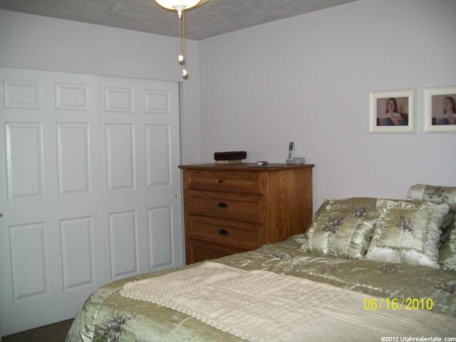 572 E 2100 S, Clearfield, UT 84015 — photo 6
