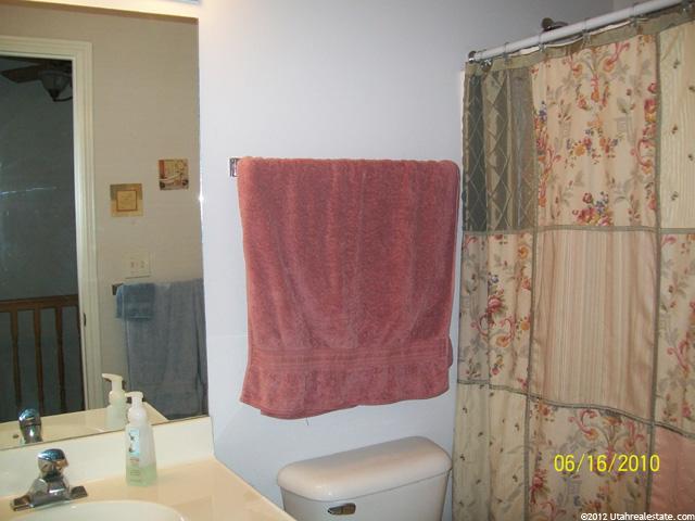 572 E 2100 S, Clearfield, UT 84015 — photo 10