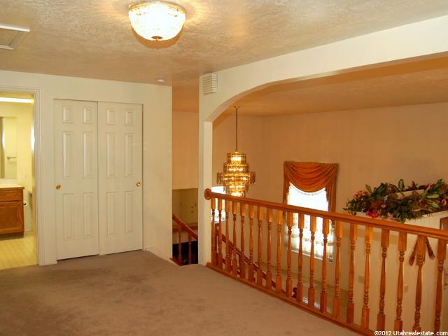 2089 W 5075 S, Roy, UT 84067 — photo 9