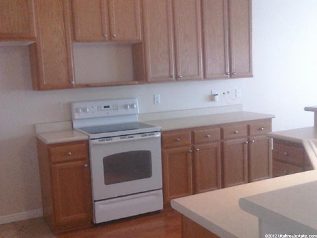 1608 N 200 E, Layton, UT 84041 — photo 4