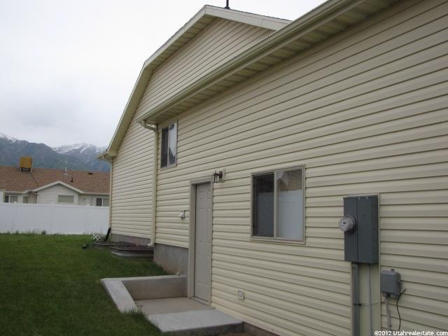 1608 N 200 E, Layton, UT 84041 — photo 9