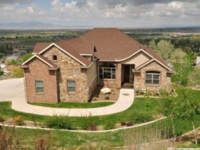 453 Greystone Dr, Farmington, UT 84025 — photo 2