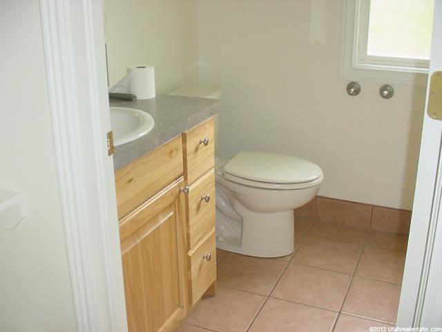 608 S 1000 E, Clearfield, UT 84015 — photo 7