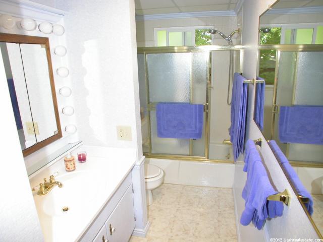 1635 N Hill Field Rd, Layton, UT 84041 — photo 6