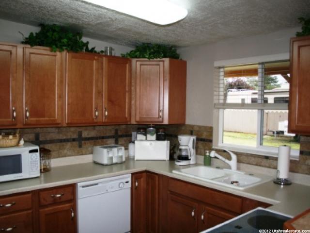 541 W Echo Dr, Murray, UT 84123 — photo 3