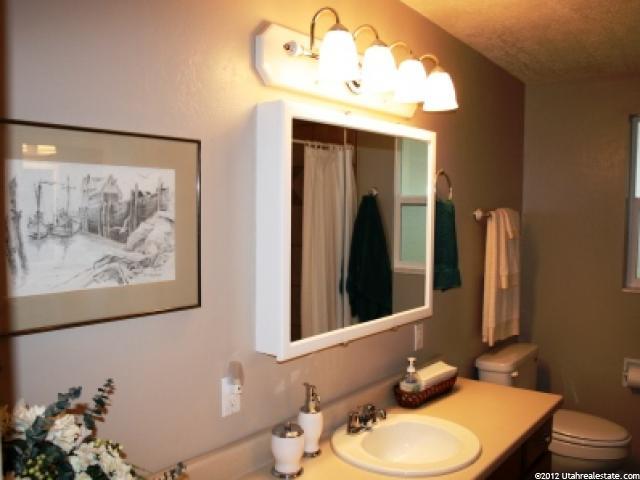 541 W Echo Dr, Murray, UT 84123 — photo 8