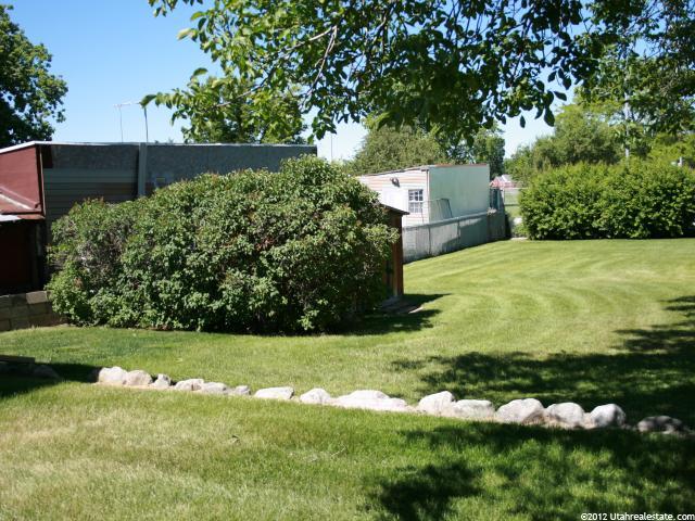 862 S 1000 E, Clearfield, UT 84015 — photo 9