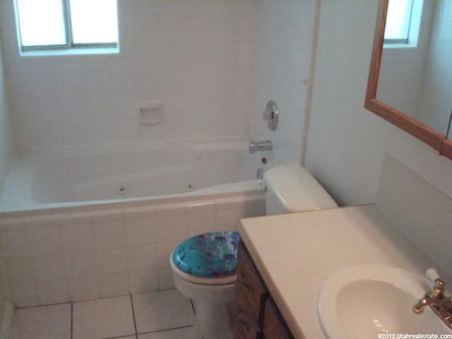 4446 S 2900 W, Roy, UT 84067 — photo 6