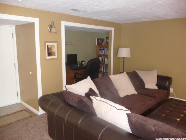 985 E 300 S, Bountiful, UT 84010 — photo 6