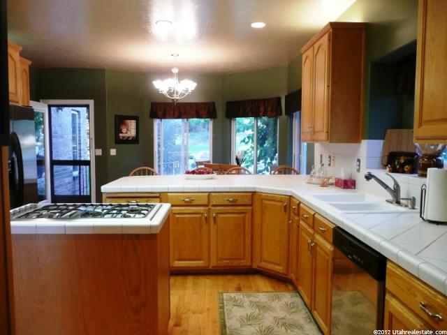 914 E 3450 N, North Ogden, UT 84414 — photo 2