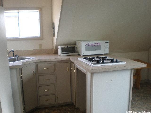 2117 S Adams E, Ogden, UT 84401 — photo 8