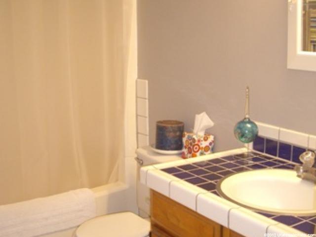 875 S 1650 E #D, Clearfield, UT 84015 — photo 9